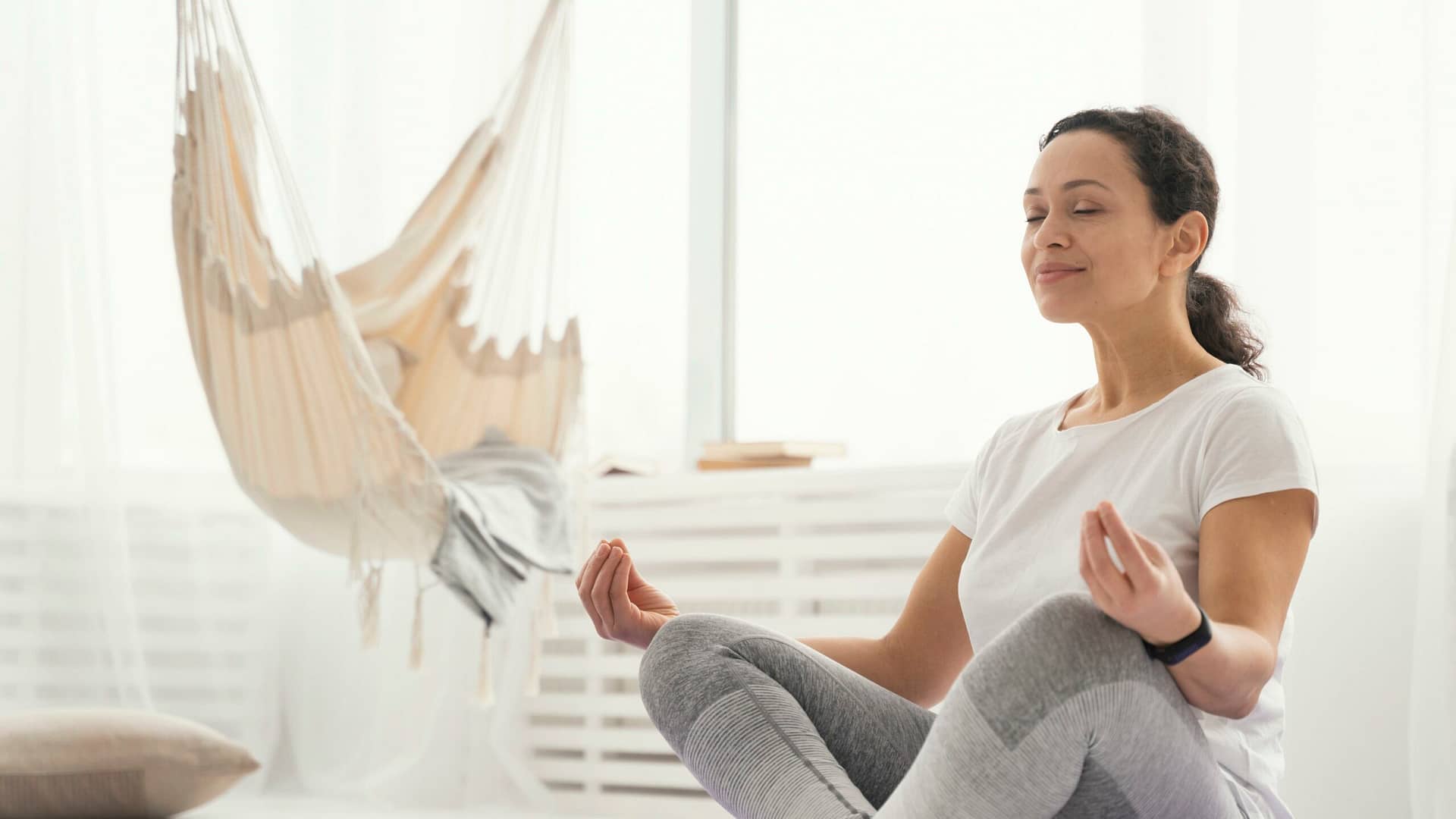 woman-meditating